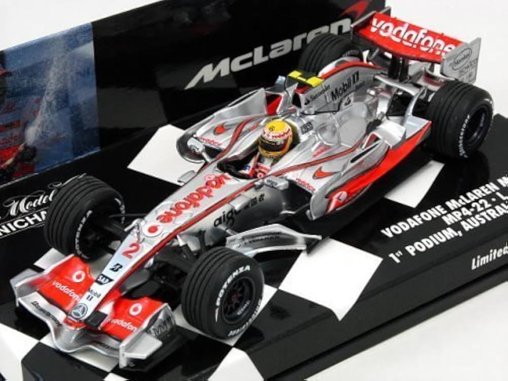 Minichamps DP 1/43 V McLaren MP4/22 Hamilton 